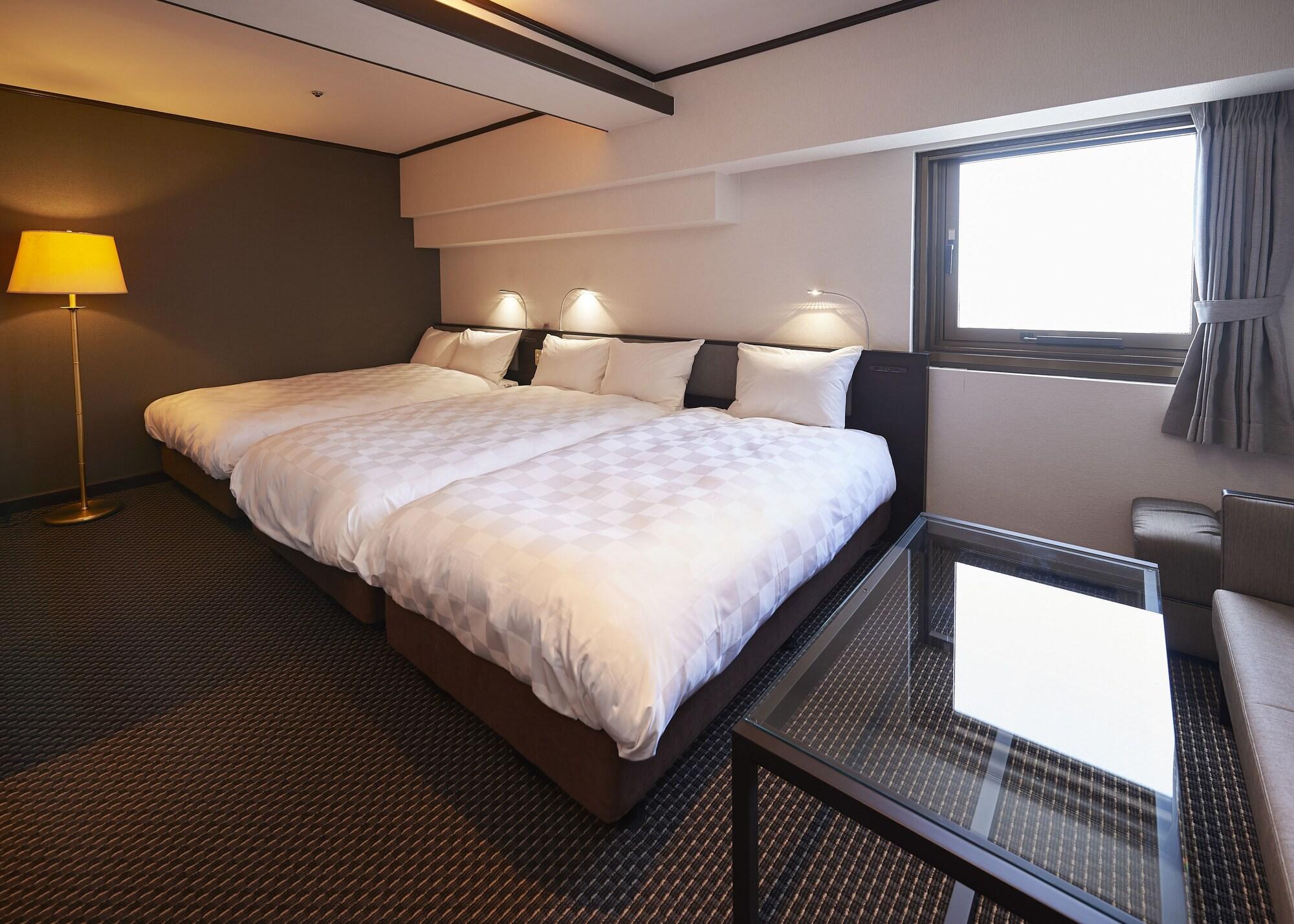 Hotel Consort Shin-Osaka Exterior photo