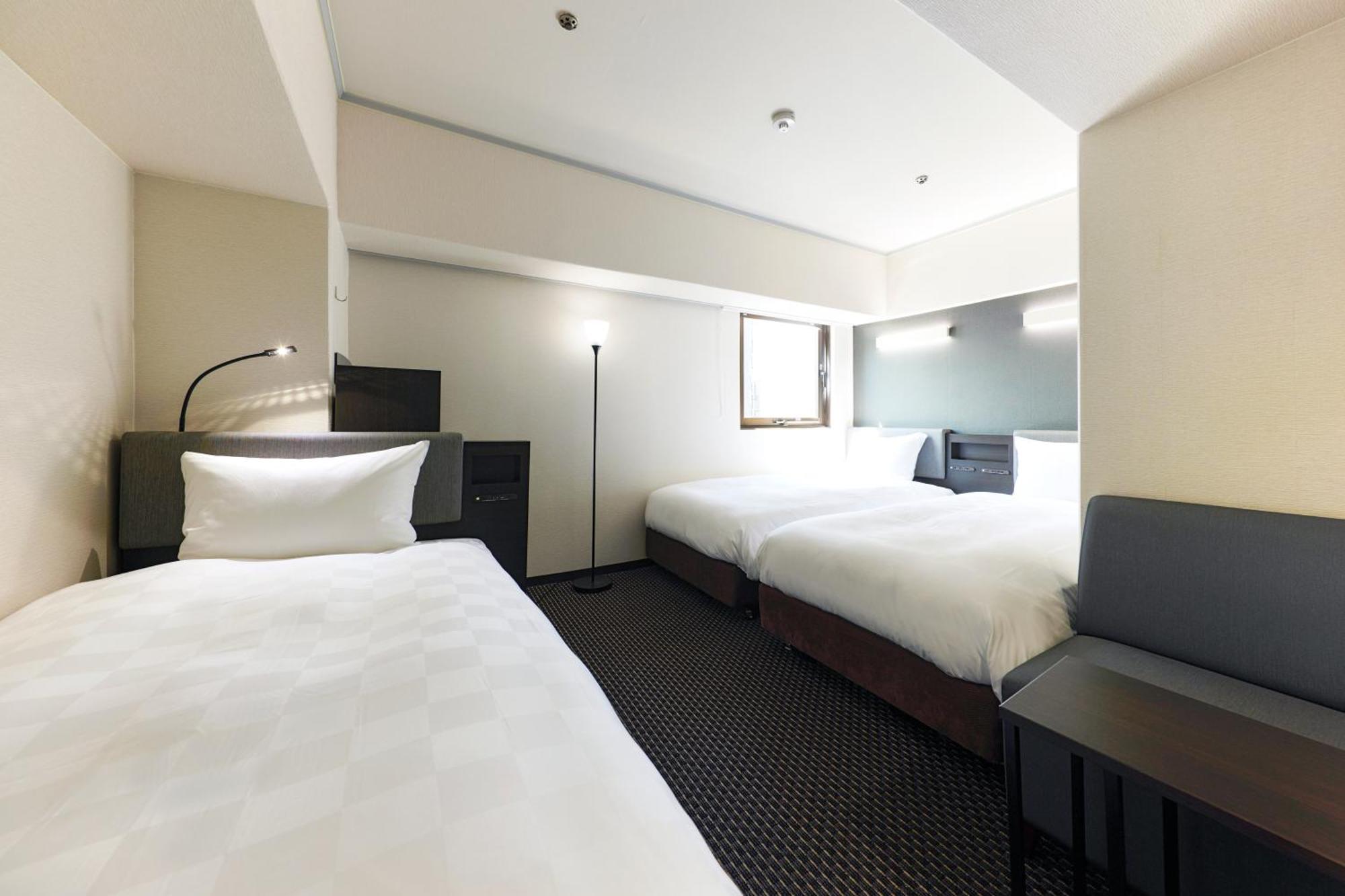 Hotel Consort Shin-Osaka Exterior photo