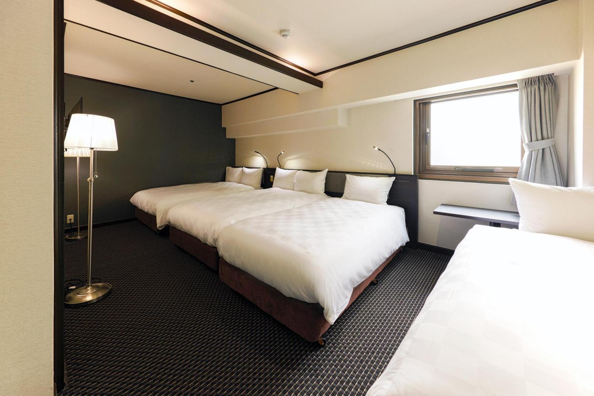 Hotel Consort Shin-Osaka Exterior photo