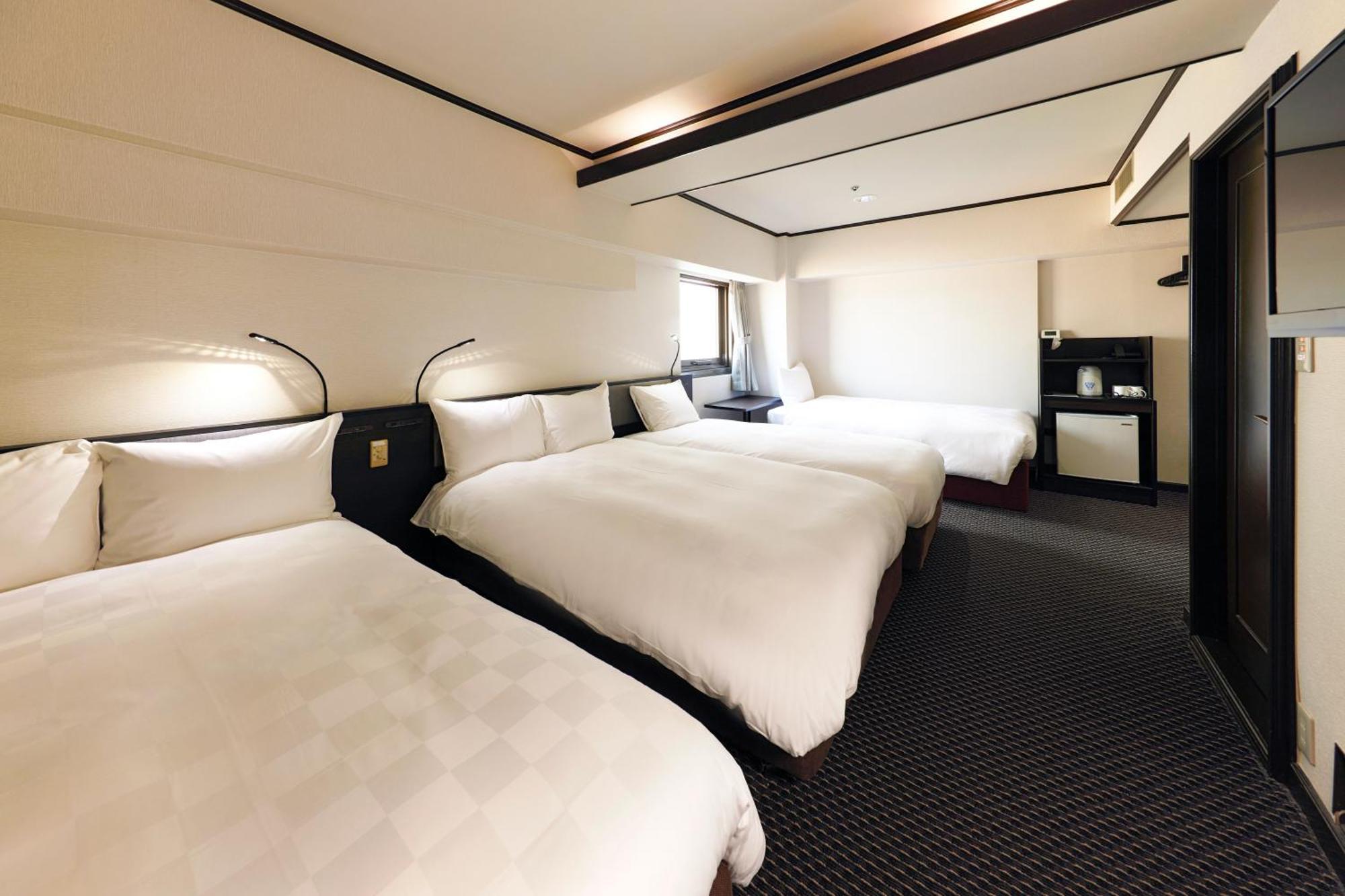 Hotel Consort Shin-Osaka Exterior photo